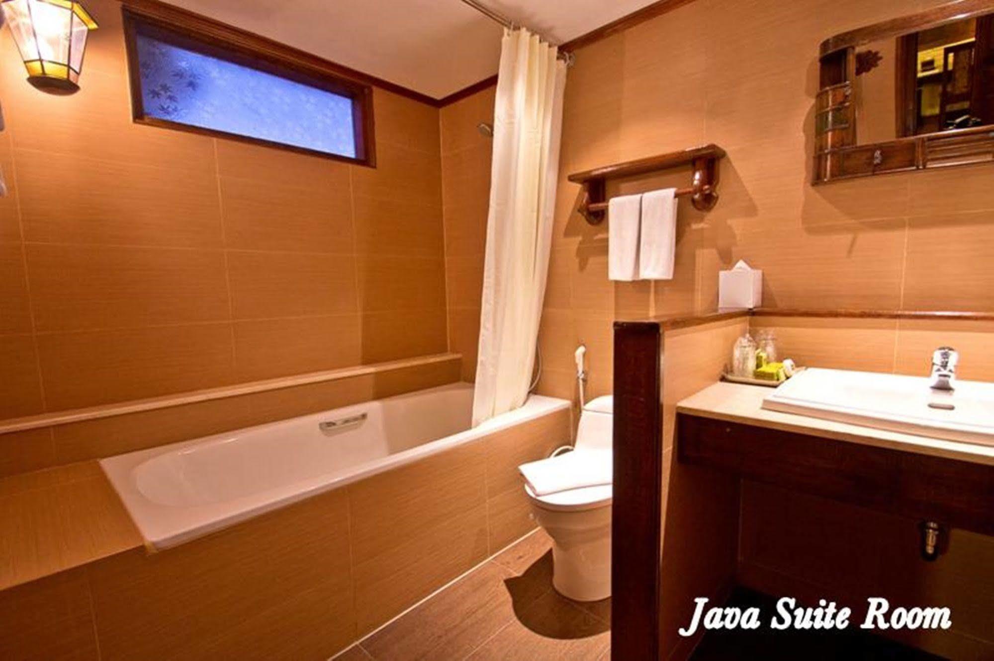 De Batara Hotel Bandung Bagian luar foto